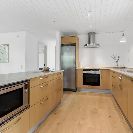 2 Bedroom In *